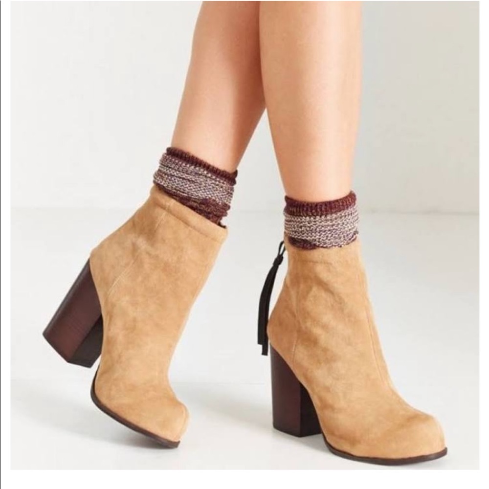Jeffrey Campbell Rumble Suede Booties Size 8